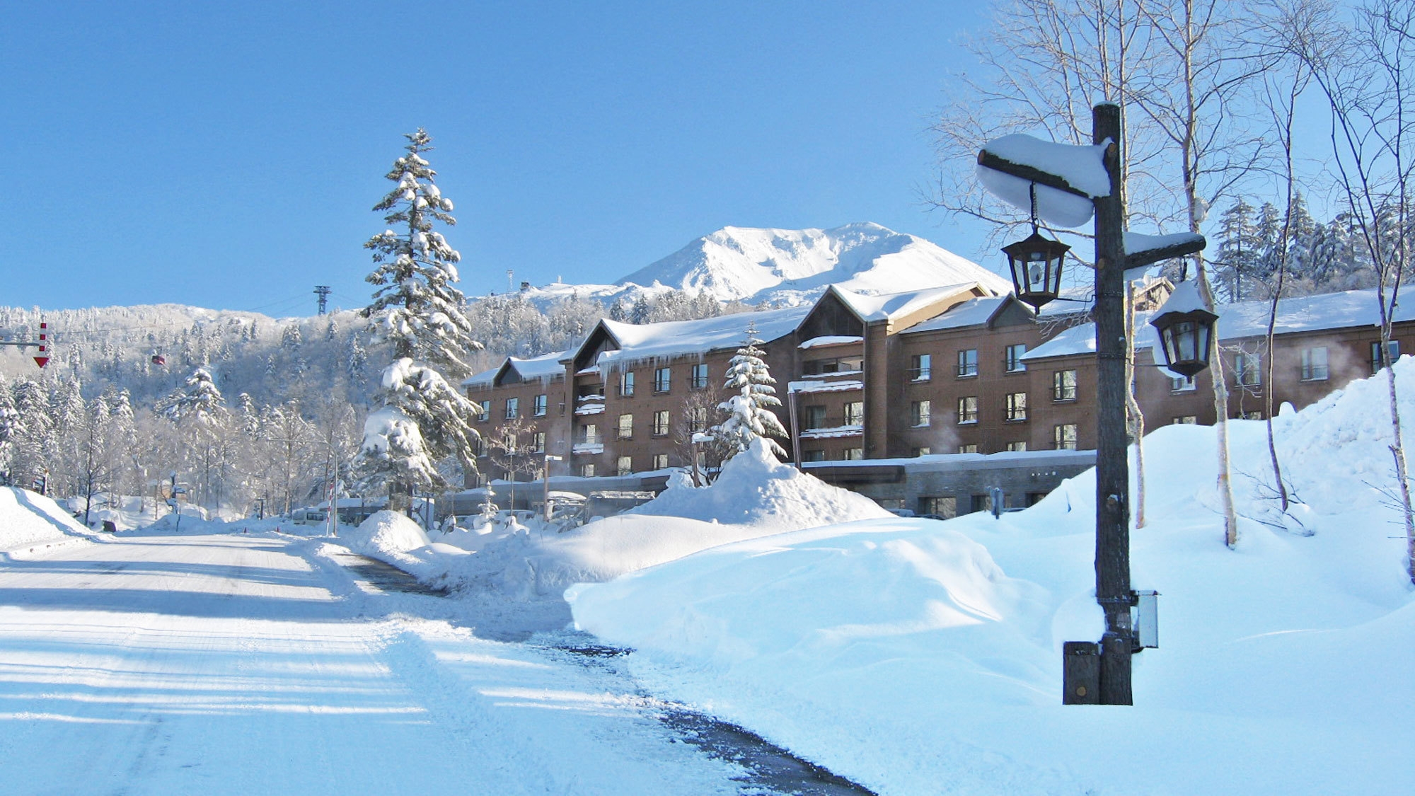 【冬のトク旅！山麓スペシャル】特別価格18000円！1日10室限定（ゆとりの52㎡確約〜お任せ)　