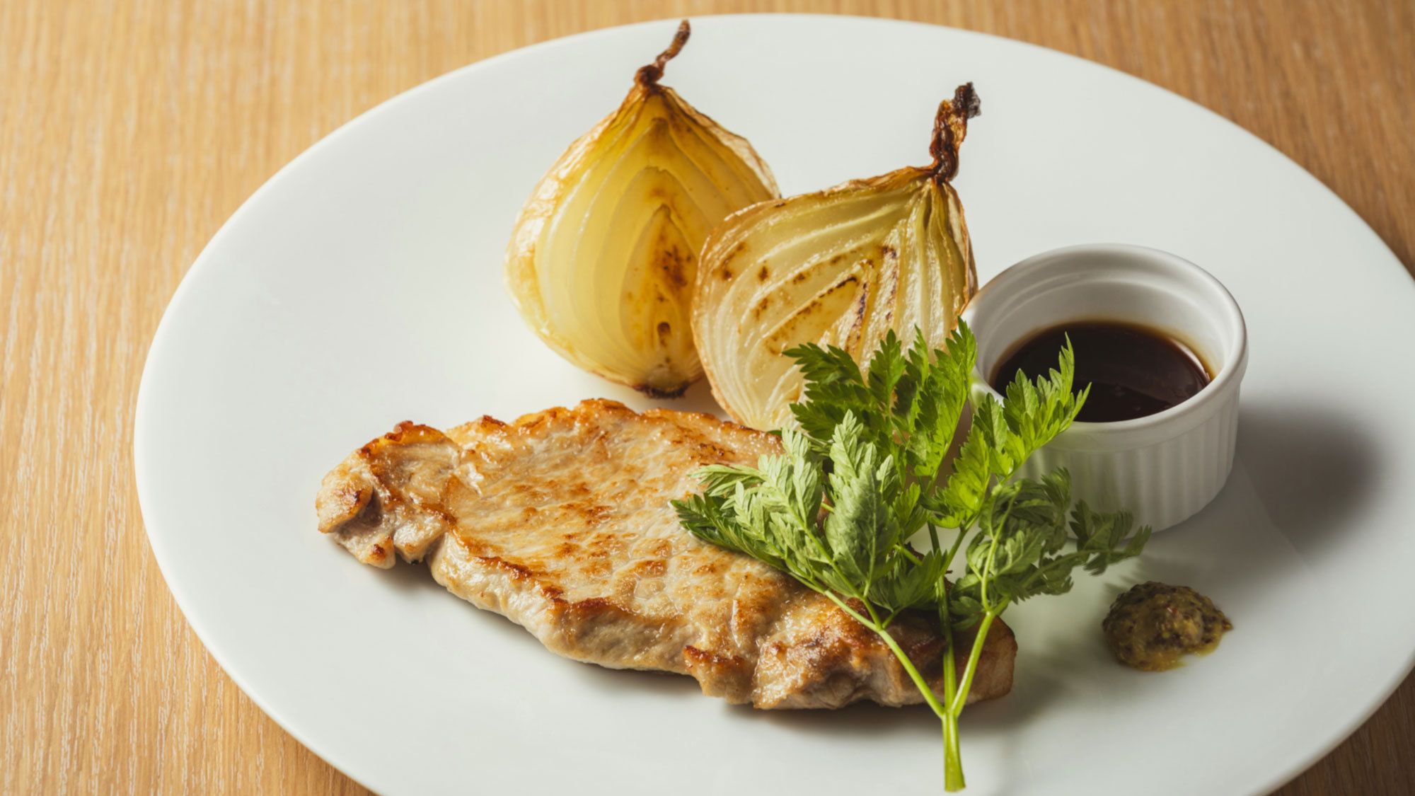 【1泊2食付・基本】北海道の恵みを愉しむ四季の手造り料理と山の天然温泉満喫