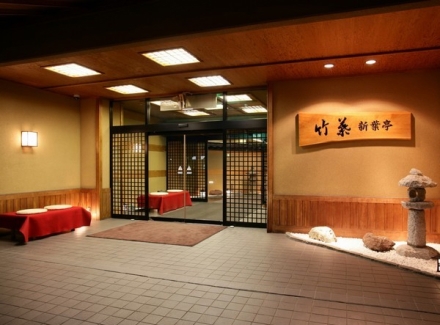 【直前割】【素泊まり】空室があればお得に宿泊｜老舗旅館で温泉満喫