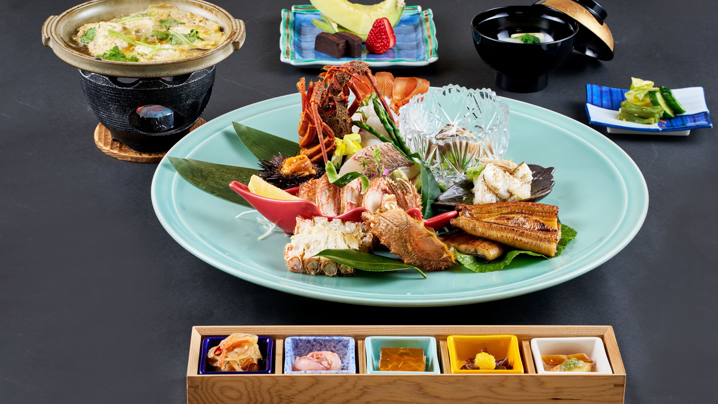 【夏限定 函館の夏の行楽会席】伊勢海老・海胆・鰻・毛蟹を愉しむ贅沢函館旅