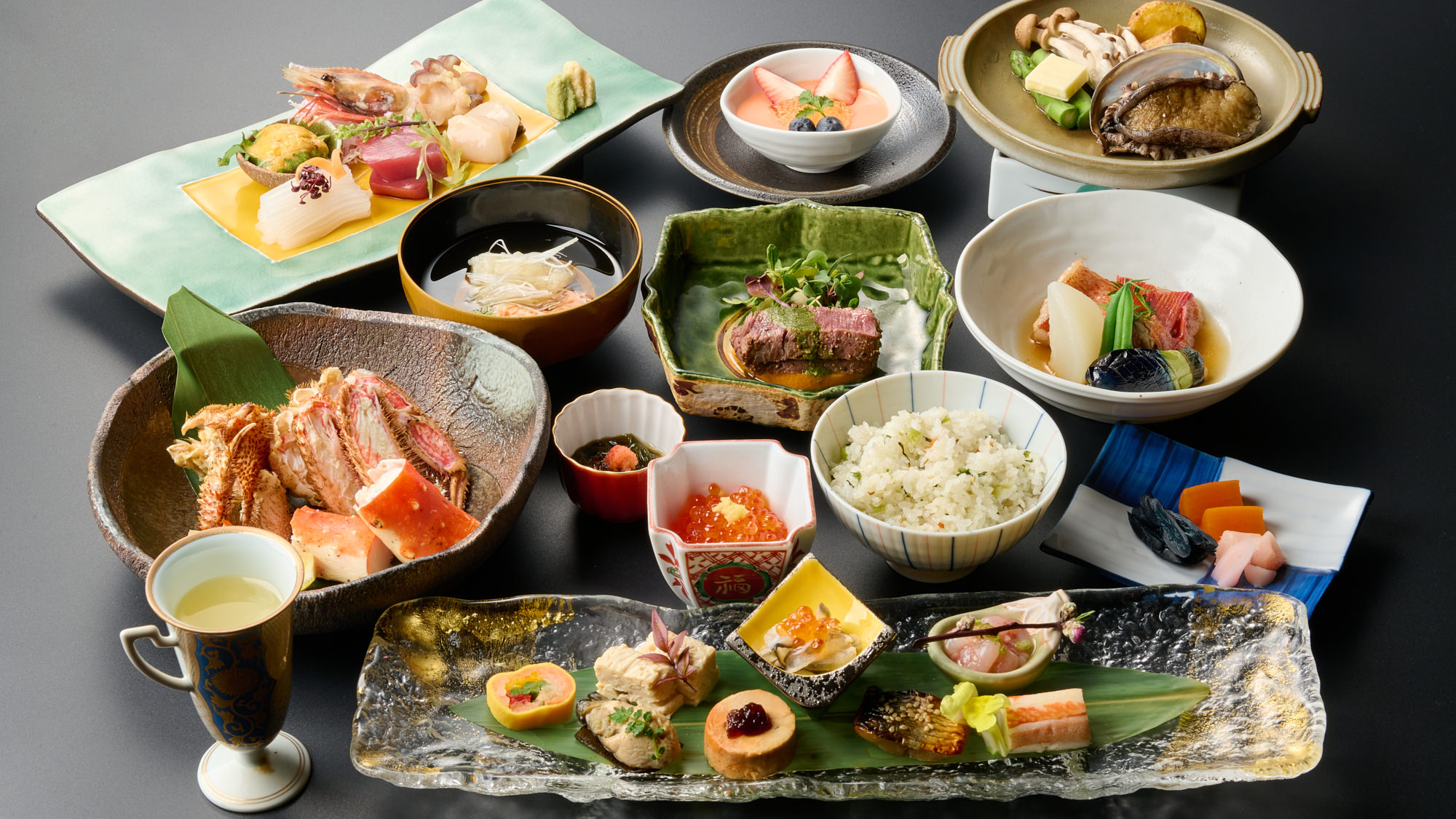【竹葉の極上会席 竹みやび 】北の恵みに贅を尽くした新葉亭のこだわり 活烏賊・鱈場蟹・牛ヒレ・活蝦夷鮑・きんき・毛蟹・いくらほか（1泊2食付き）