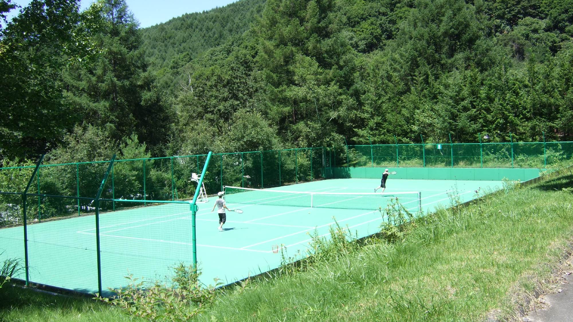 【テニスコート】