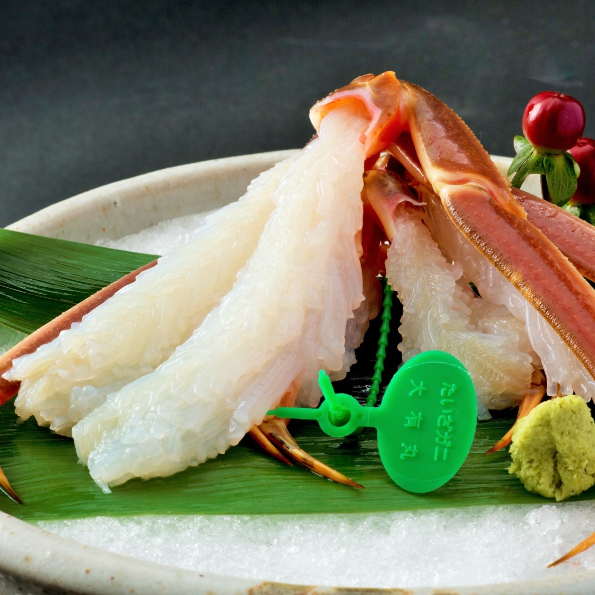 【目玉プラン】カニフルコース☆タグ付きブランド活ガニ2品入り『花咲くカニ刺し＆熱々茹でガニ』を活ガニ