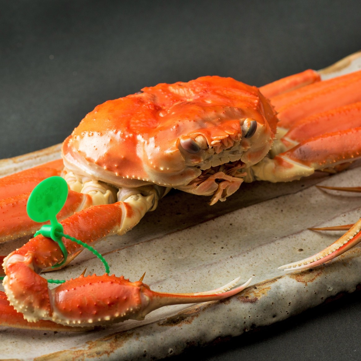 【目玉プラン】カニフルコース☆タグ付きブランド活ガニ2品入り『花咲くカニ刺し＆熱々茹でガニ』を活ガニ