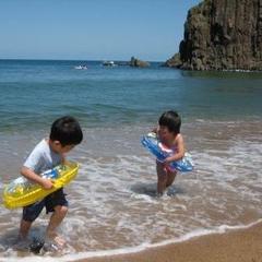 当館から歩いてすぐの後ヶ浜海水浴場