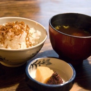 [Japanese food] Rice and miso soup. It's a moment when I'm glad I'm Japanese.
