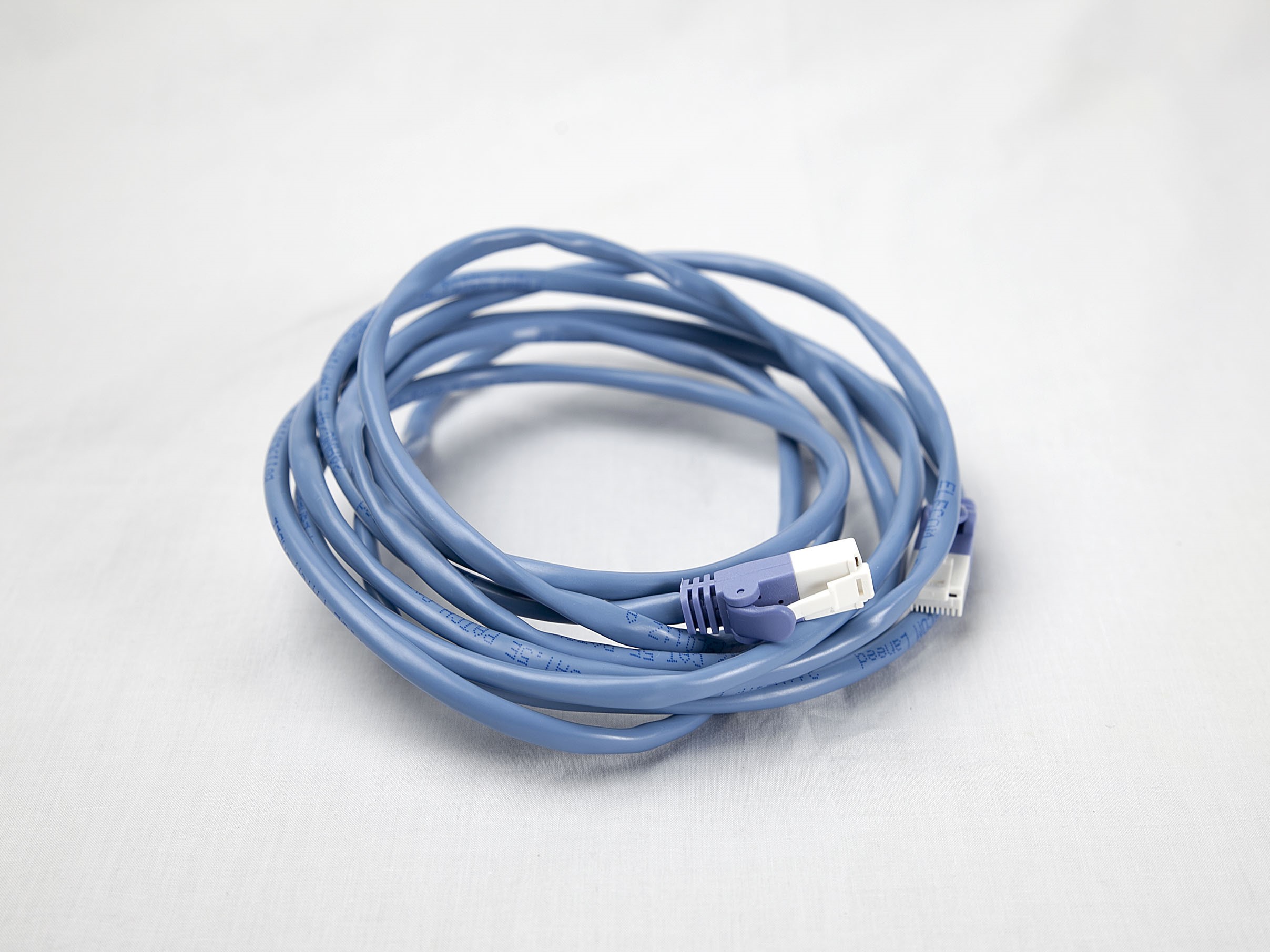 ■ 貸出品：LANケーブル ■