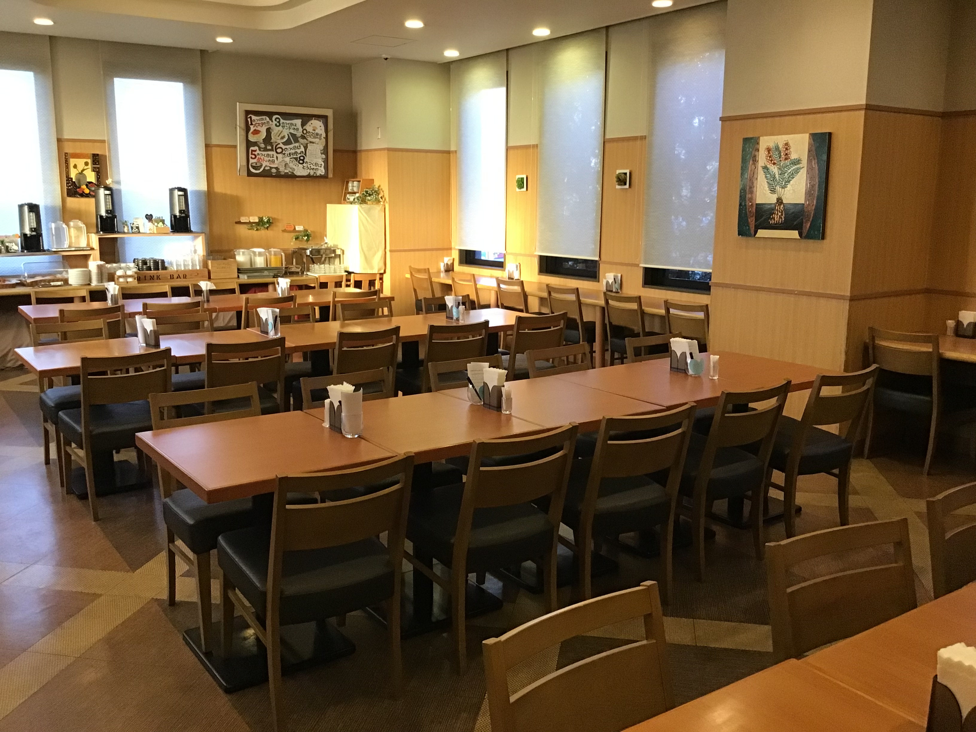 ■１階『花茶屋』明るいご朝食会場■