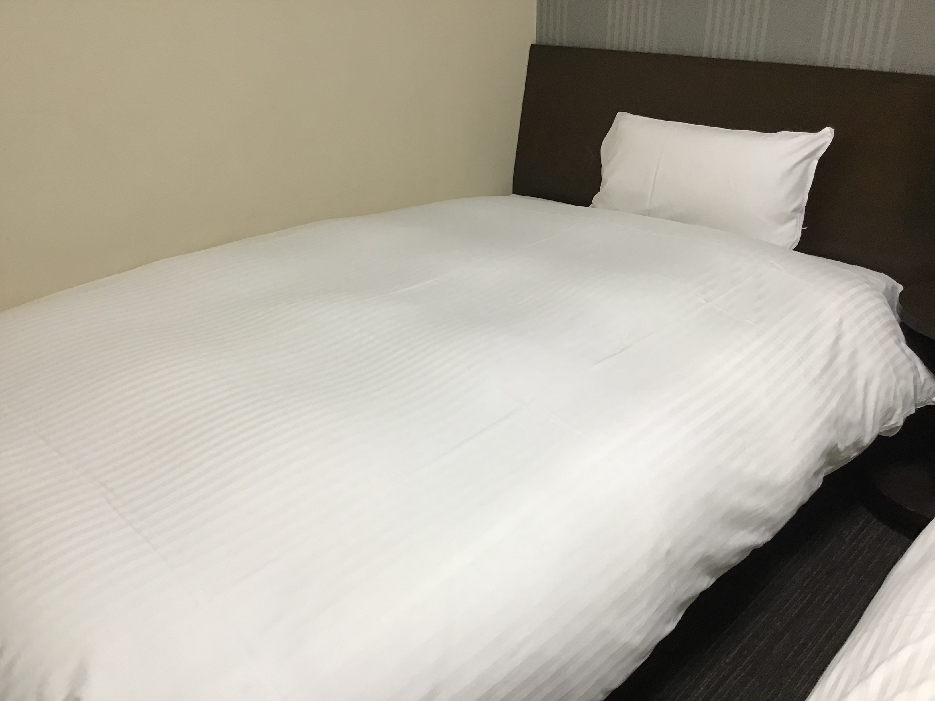 ■ ベッドのシーツはデュベタイプを使用しております ■