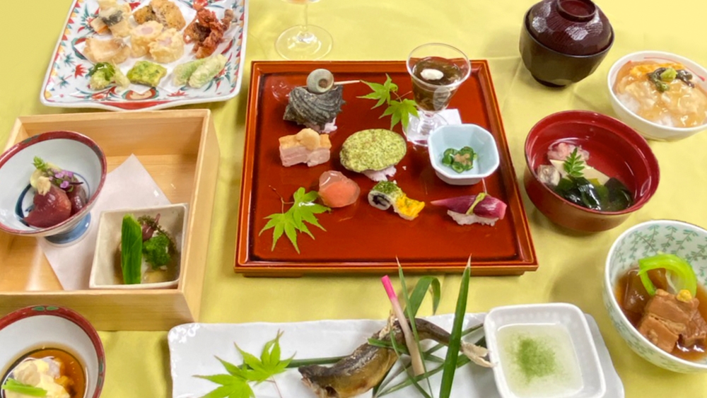 富士の麓の天然温泉で美食旅◆築200年の『旬膳処茶目』で季節の移ろいを味わう創作和会席◆1泊2食付〇