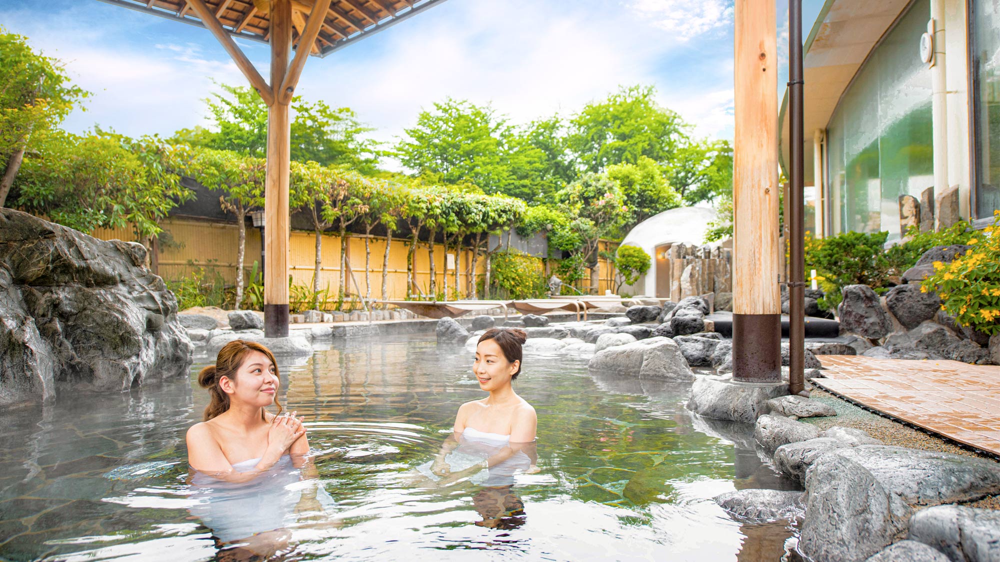 ◆［天然温泉気楽坊］露天風呂