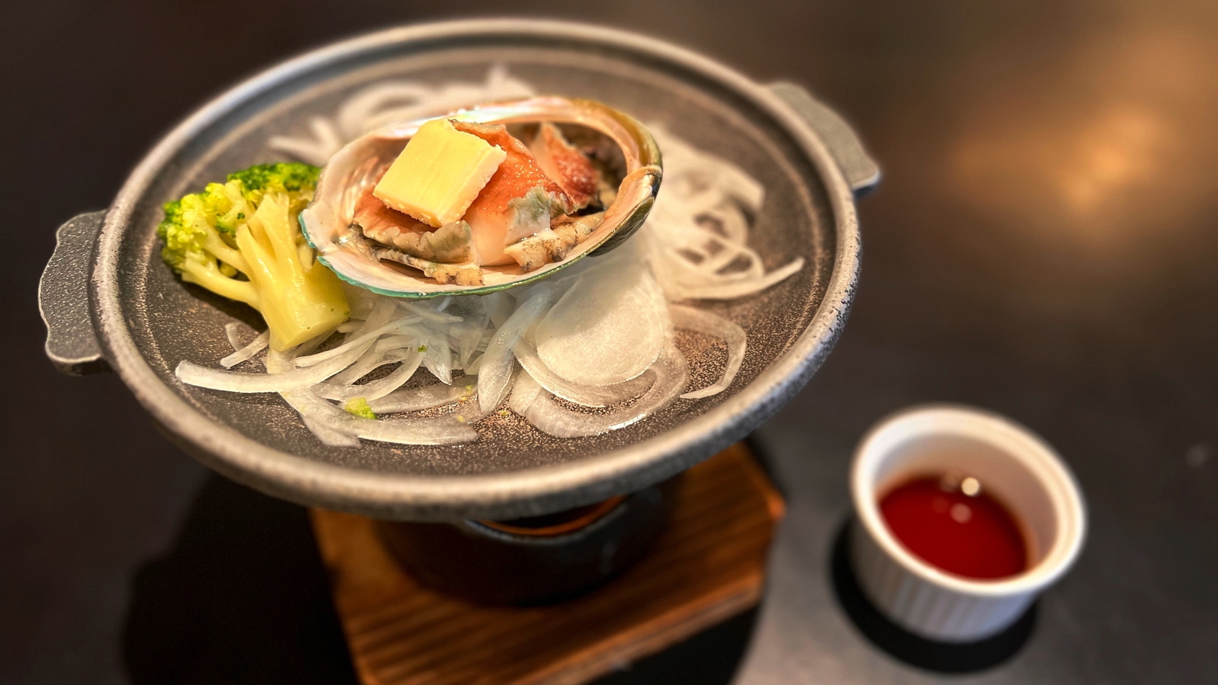 【シニア世代の方に大人気】あわびのバター焼き付き　1泊2食バイキングプラン