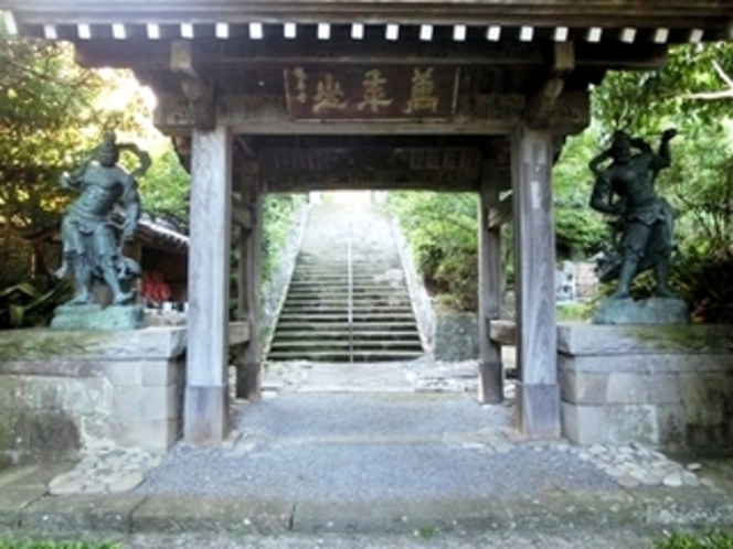 城願寺　門