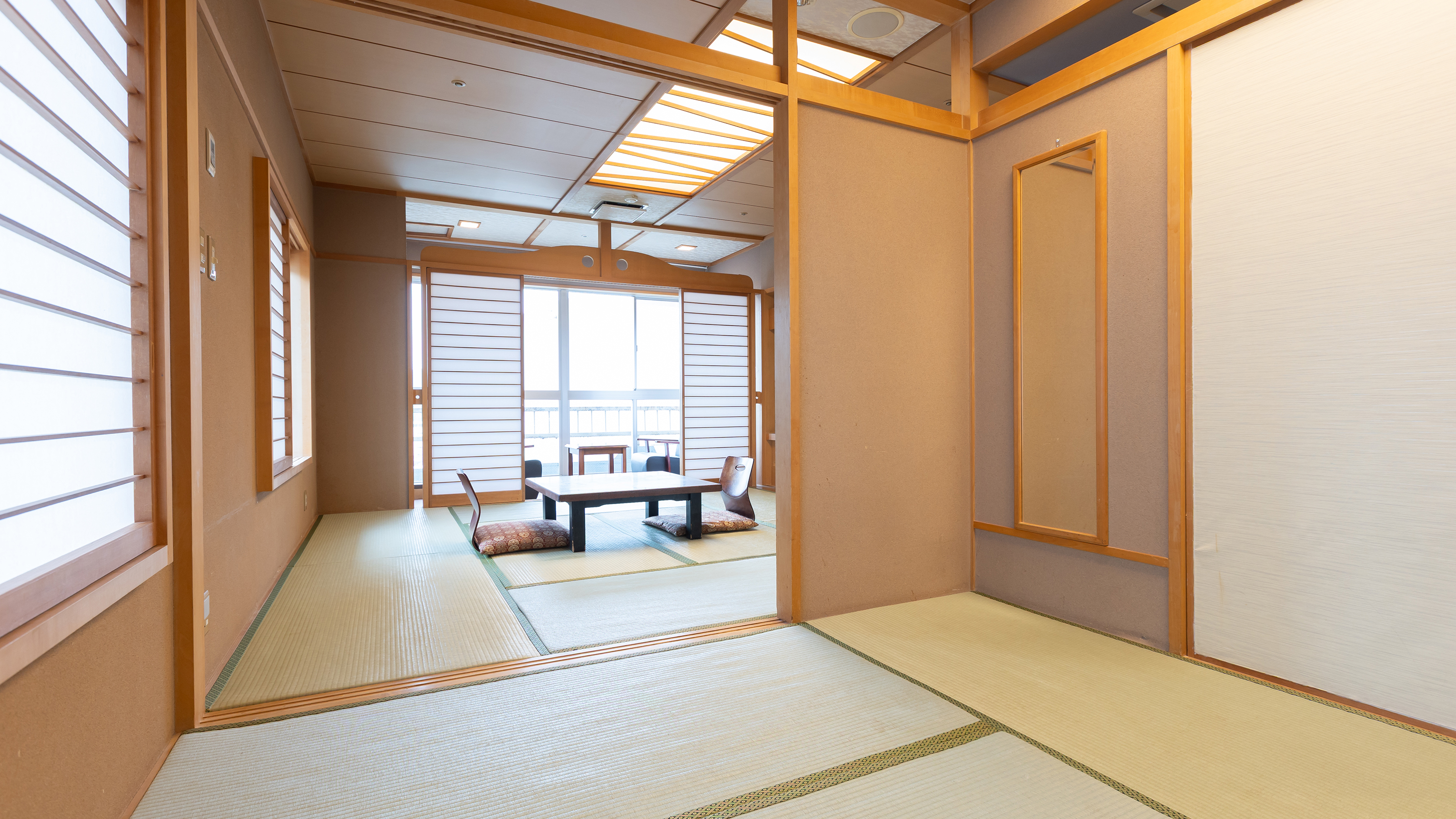 和室二間(アウトバス)一例