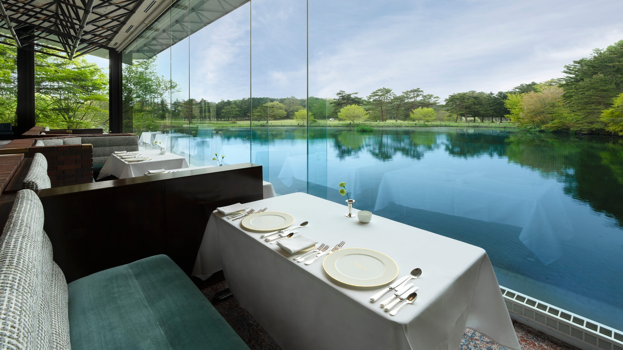 【50才以上限定】ボーセジュールで味わうエッセンスディナーコース付きステイ 夕食付き