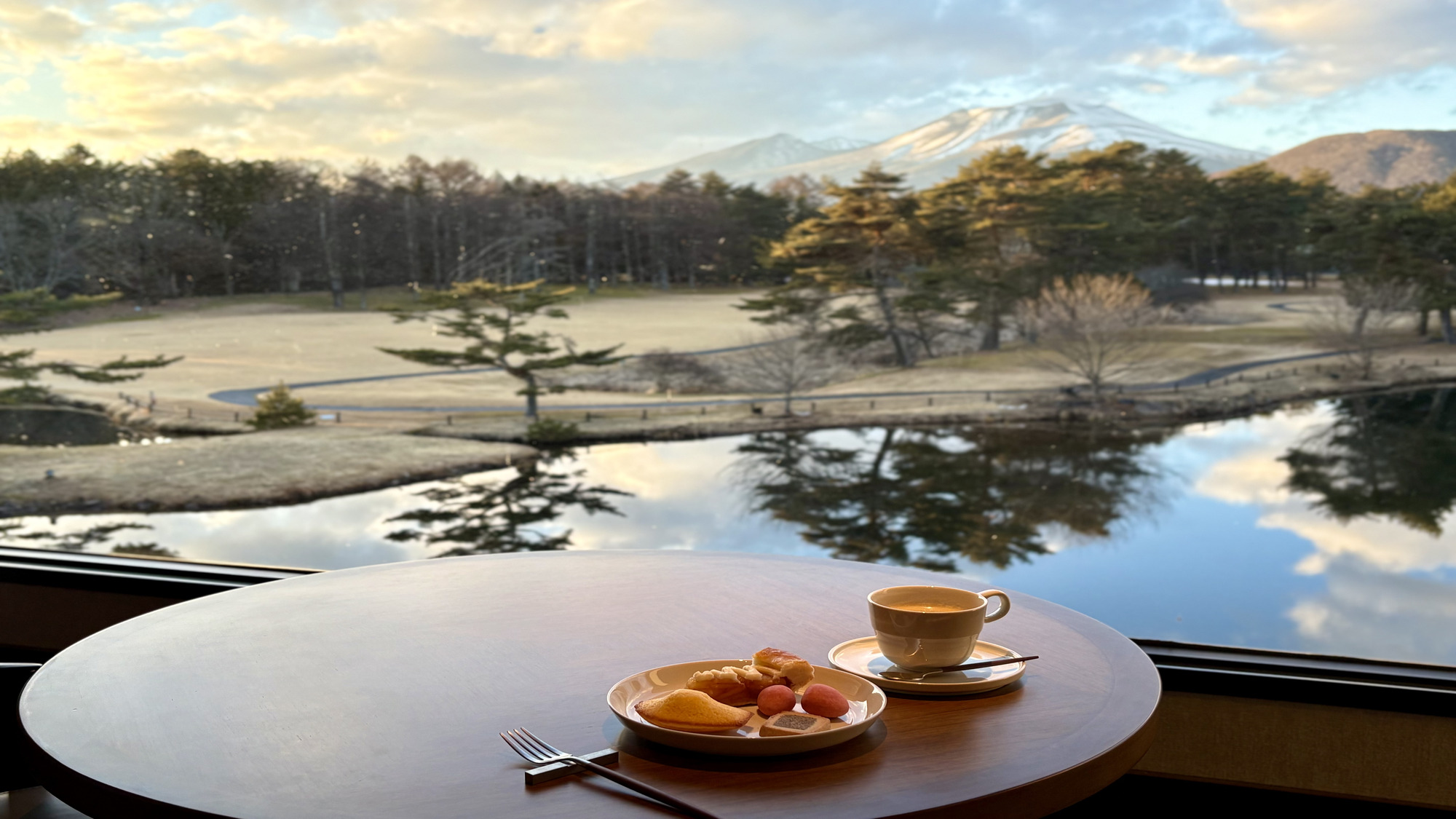 【エグゼクティブフロアおよびスイートルーム限定】エグゼクティブラウンジご利用可能