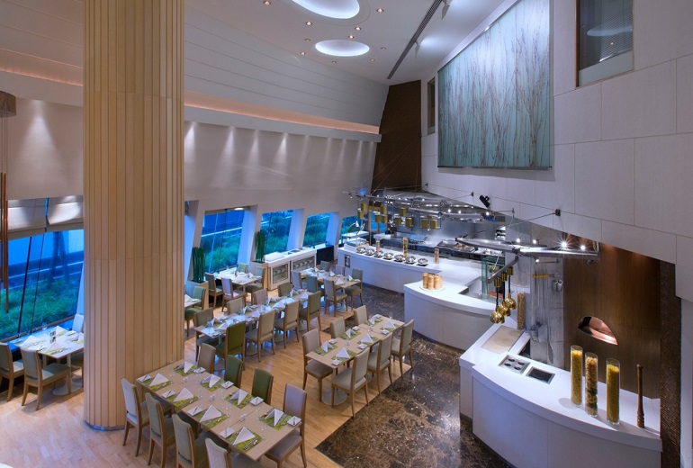 シーズナルテイストレストラン7F