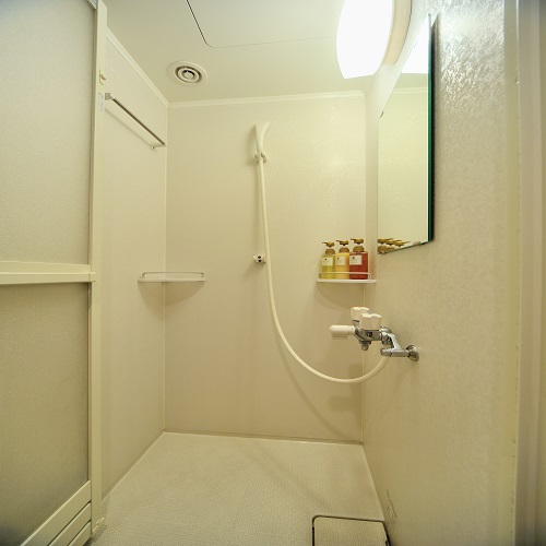 ◆シャワーブース(ダブルルーム・クイーンルームのみ)