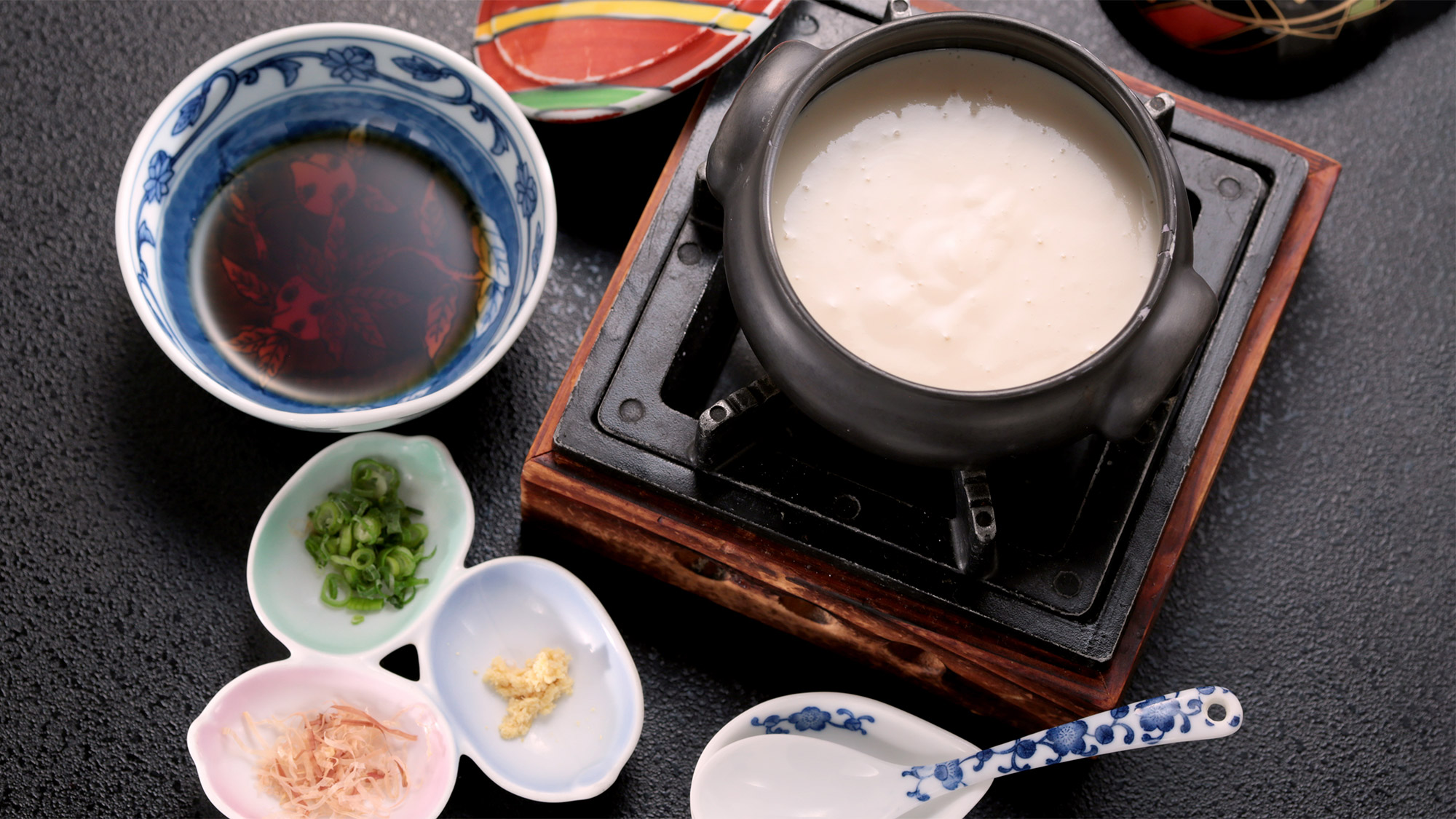 朝食：豆乳の香り豊かな出来立ての豆腐