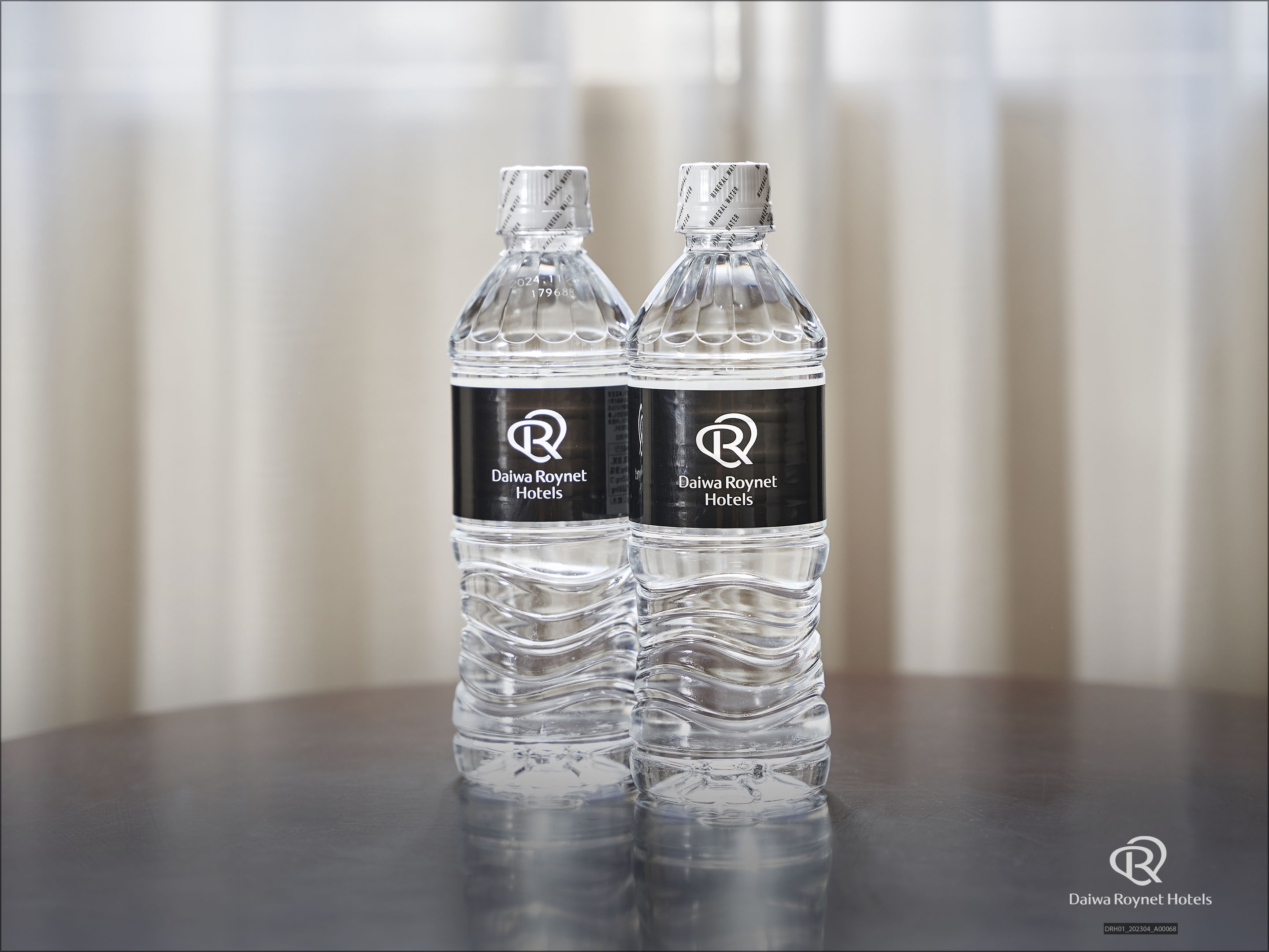 【客室】ミネラルウォーター