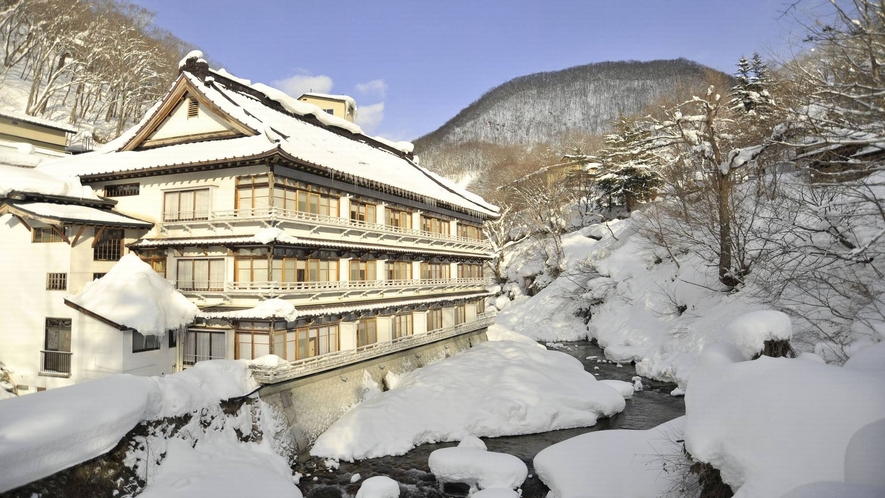 本館　冬　雪景色