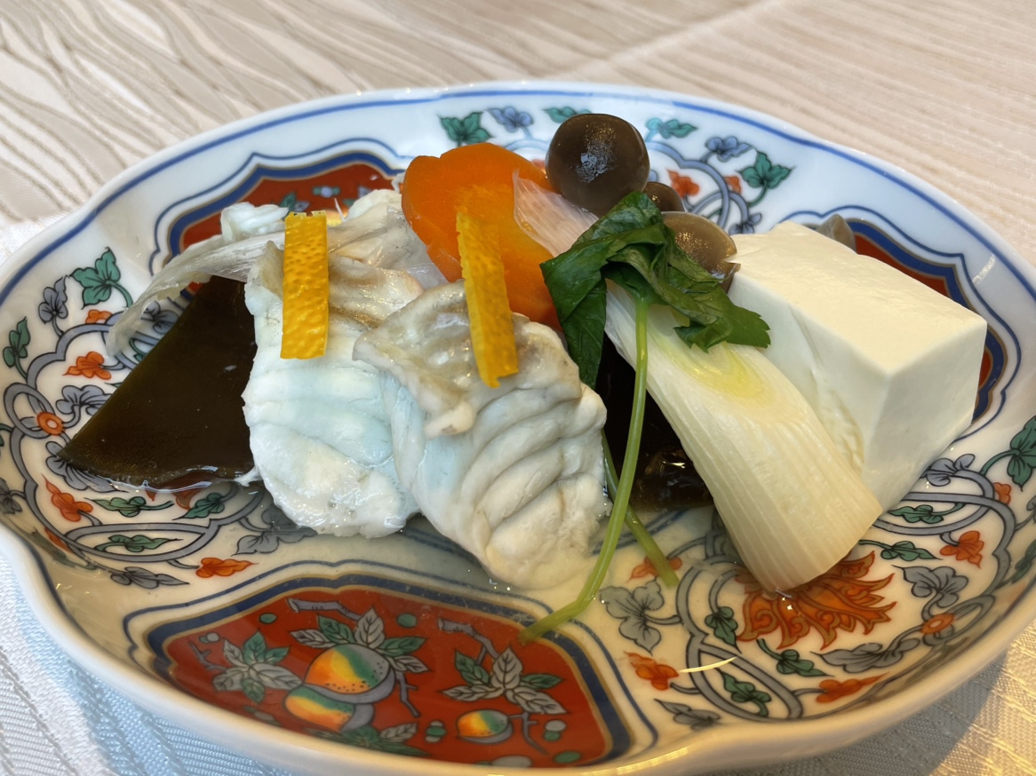 【3月限定】豪華食材『淡路3年とら河豚料理』一品付き　季節の和食会席贅沢コース