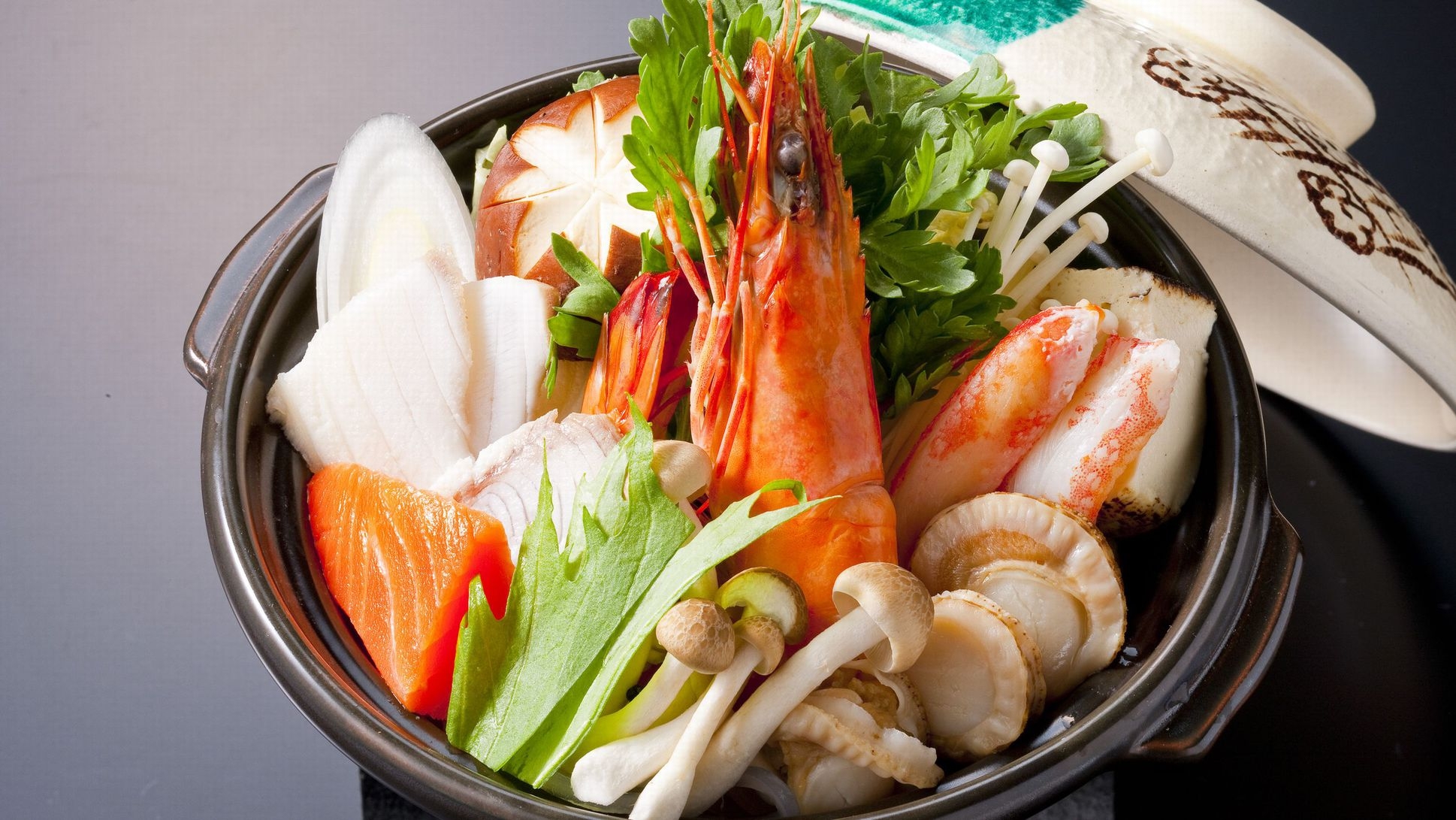 【早割30】年末年始のご褒美旅★和牛・鮑・海鮮鍋の贅沢三昧◆お正月特別プレミアムラウンジ付