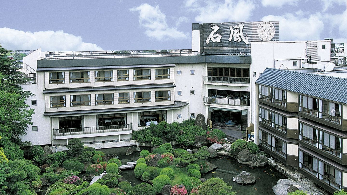 【12月1月◆お日にち限定プラン】人気の週末や連休が特別価格！料理長おすすめのおまかせ会席をご用意