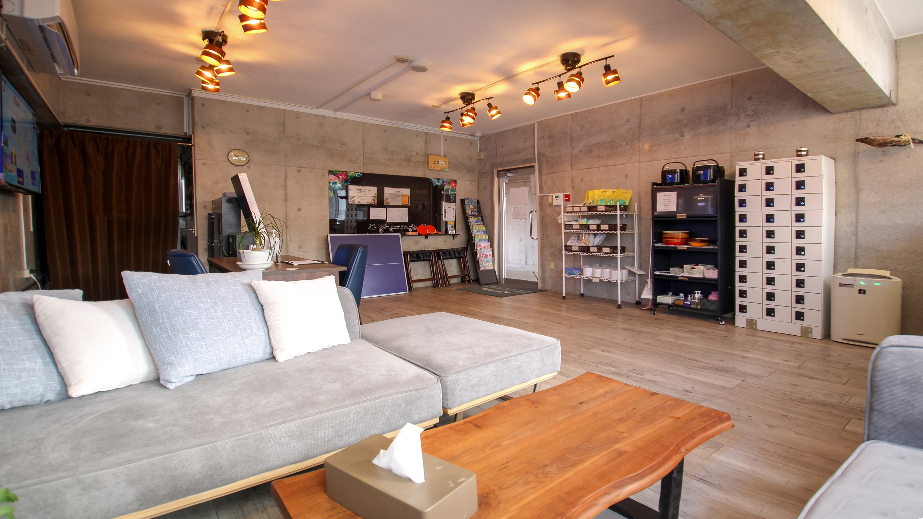 フロント・フリースペース