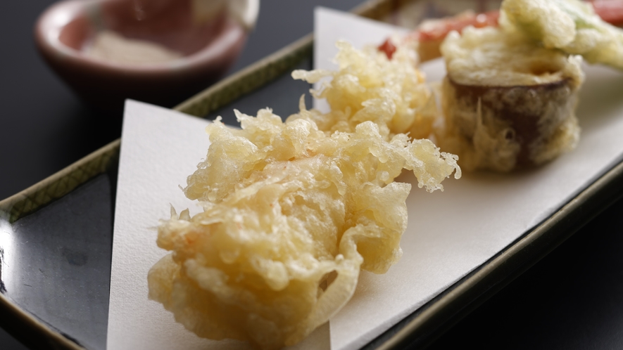 【冬のお料理】カラッと揚げたカニの天ぷら