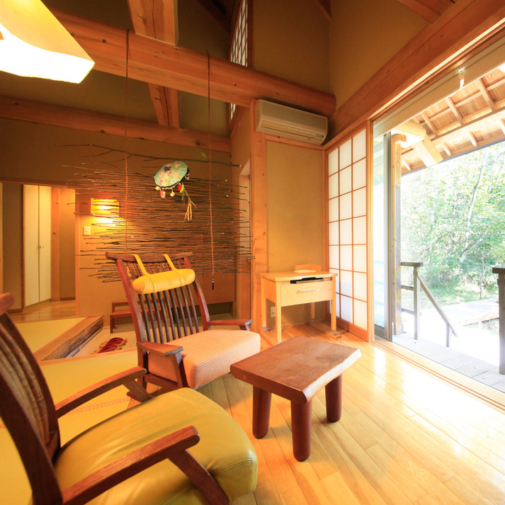 Separate room with semi-open-air bath "Tsumegusa"