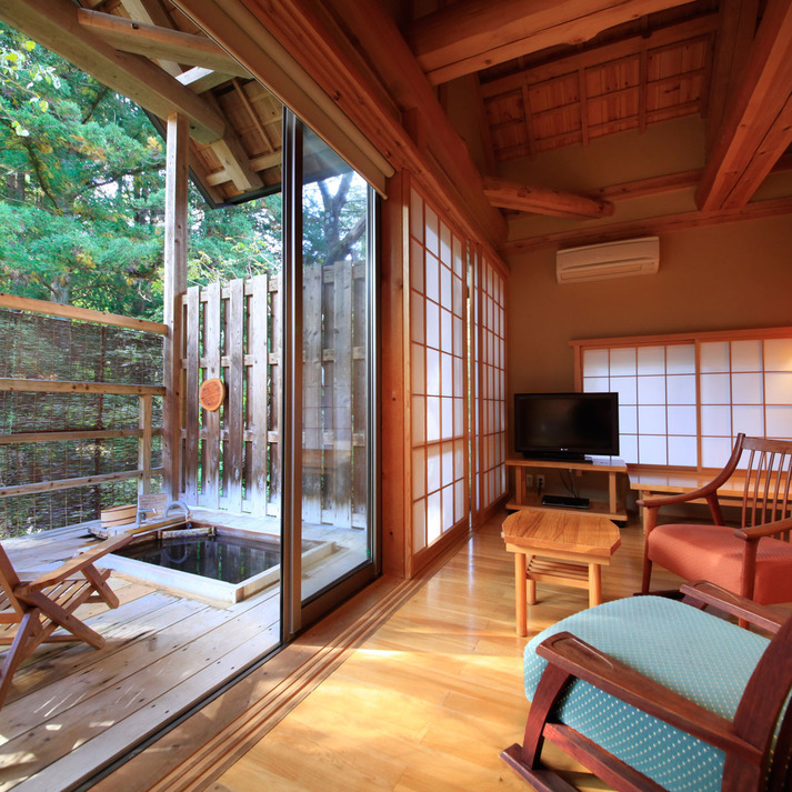 Mizumari, a detached room with an open-air bath
