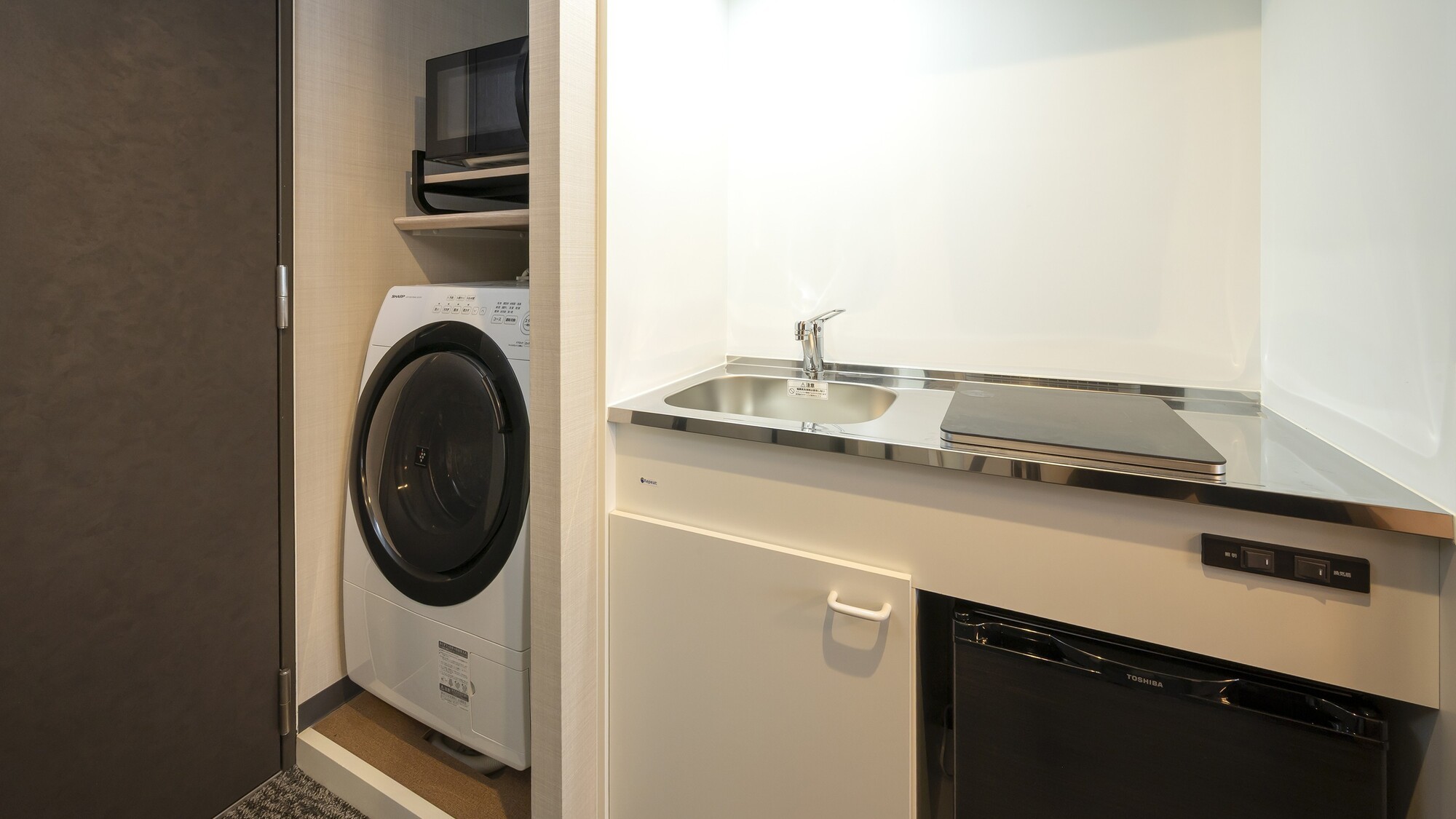 ミニキッチン　洗濯乾燥機