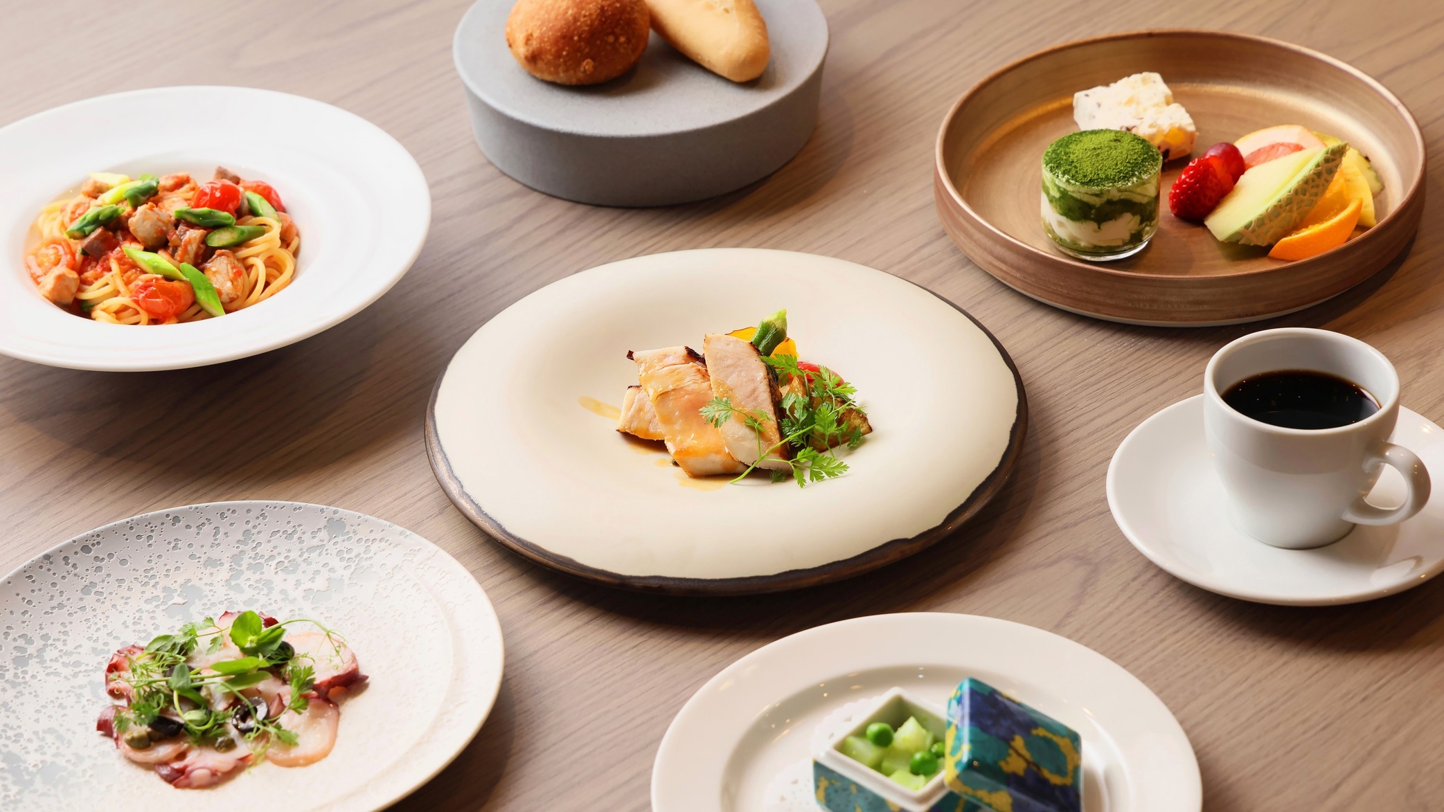 春のディナーコース付き＆朝食はバイキングプラン＜2食付＞