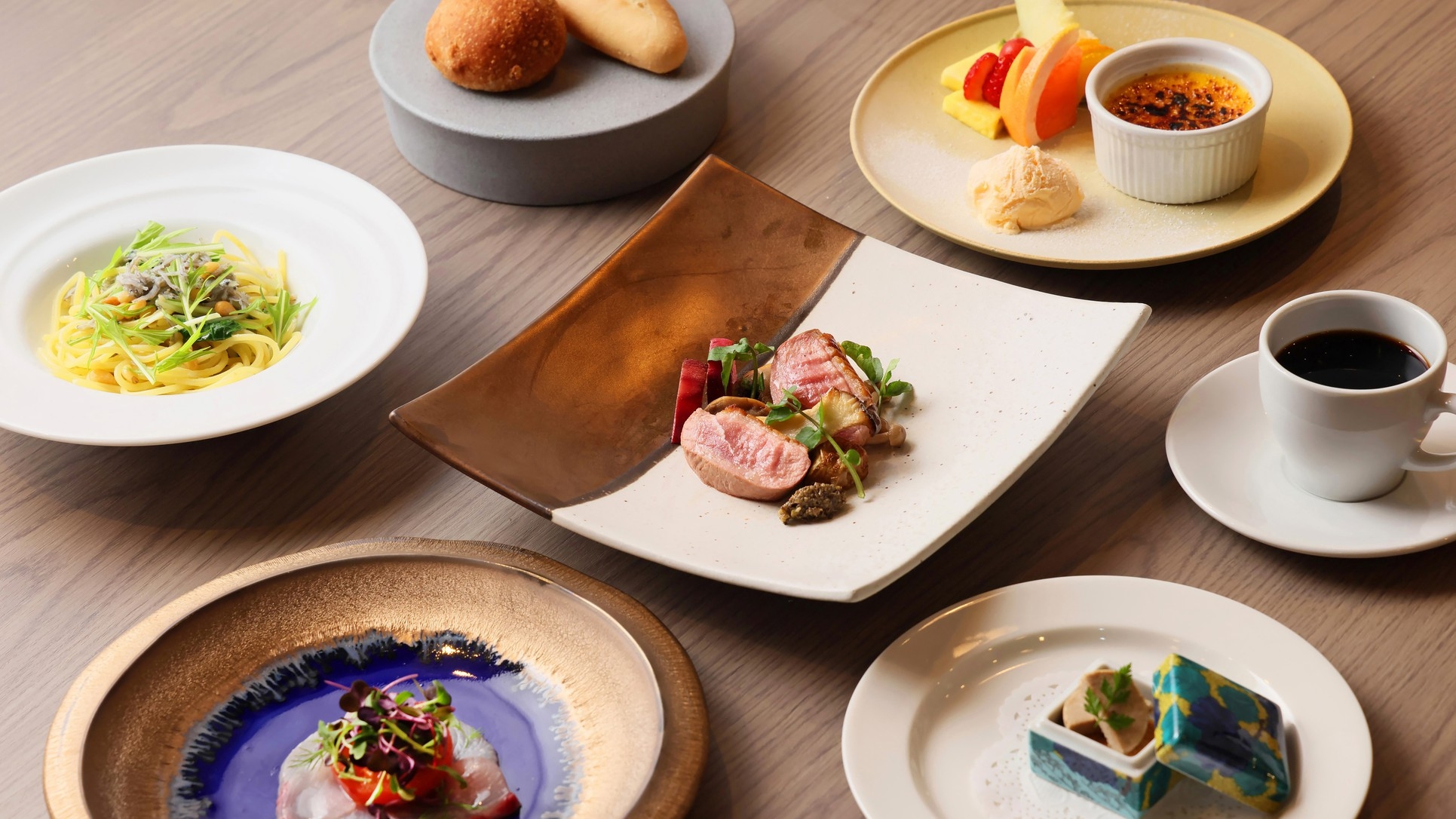 冬のディナーコース付き朝食はバイキングプラン＜2食付＞