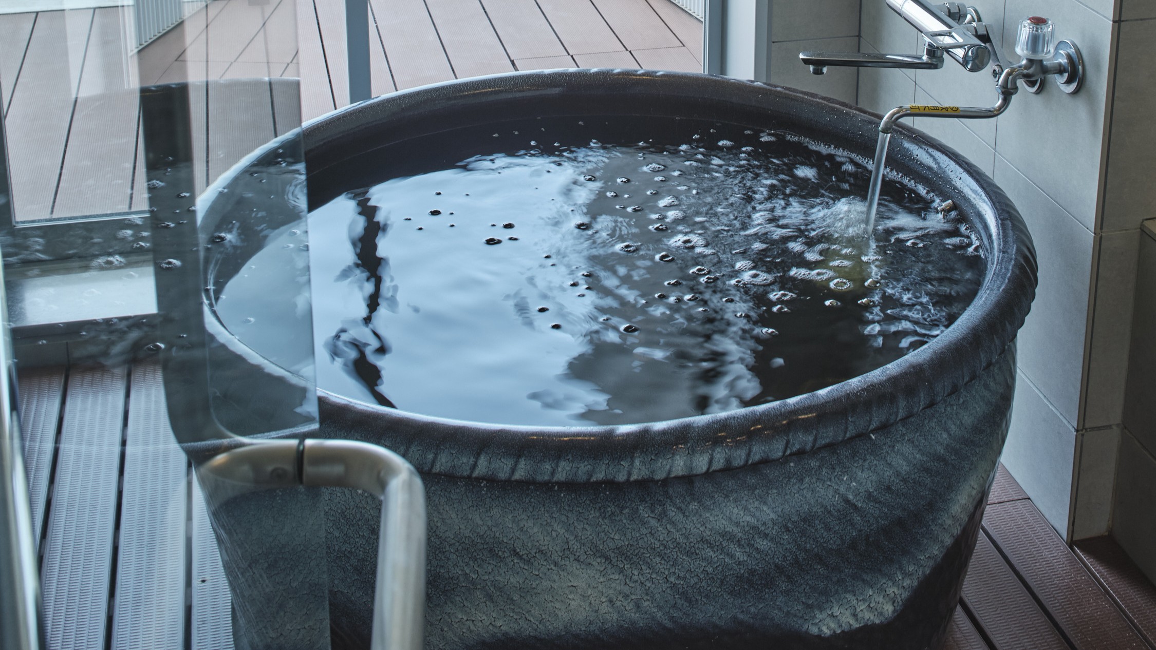 新館：パークビュールーム バス