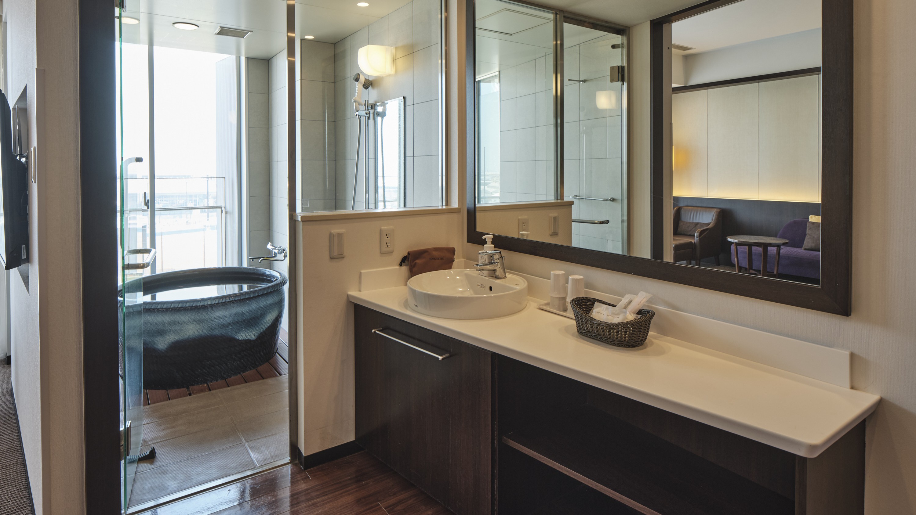 新館：パークビュールーム 洗面