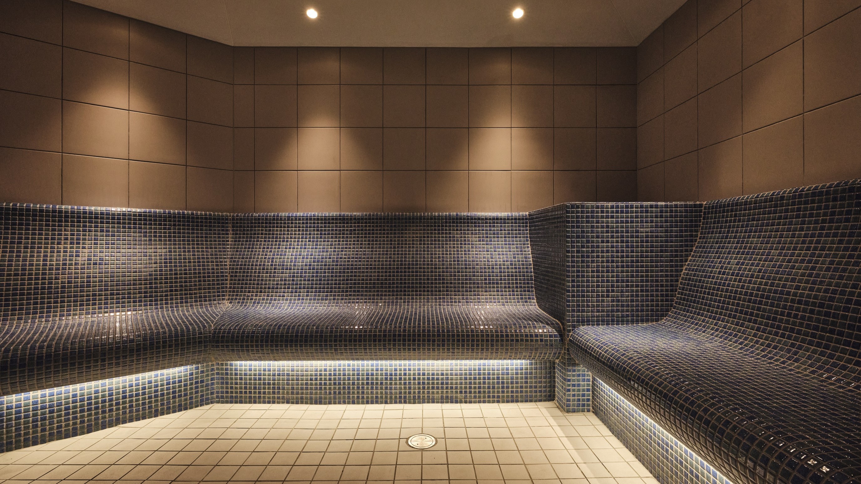 本館4階 女湯 カルダリウム