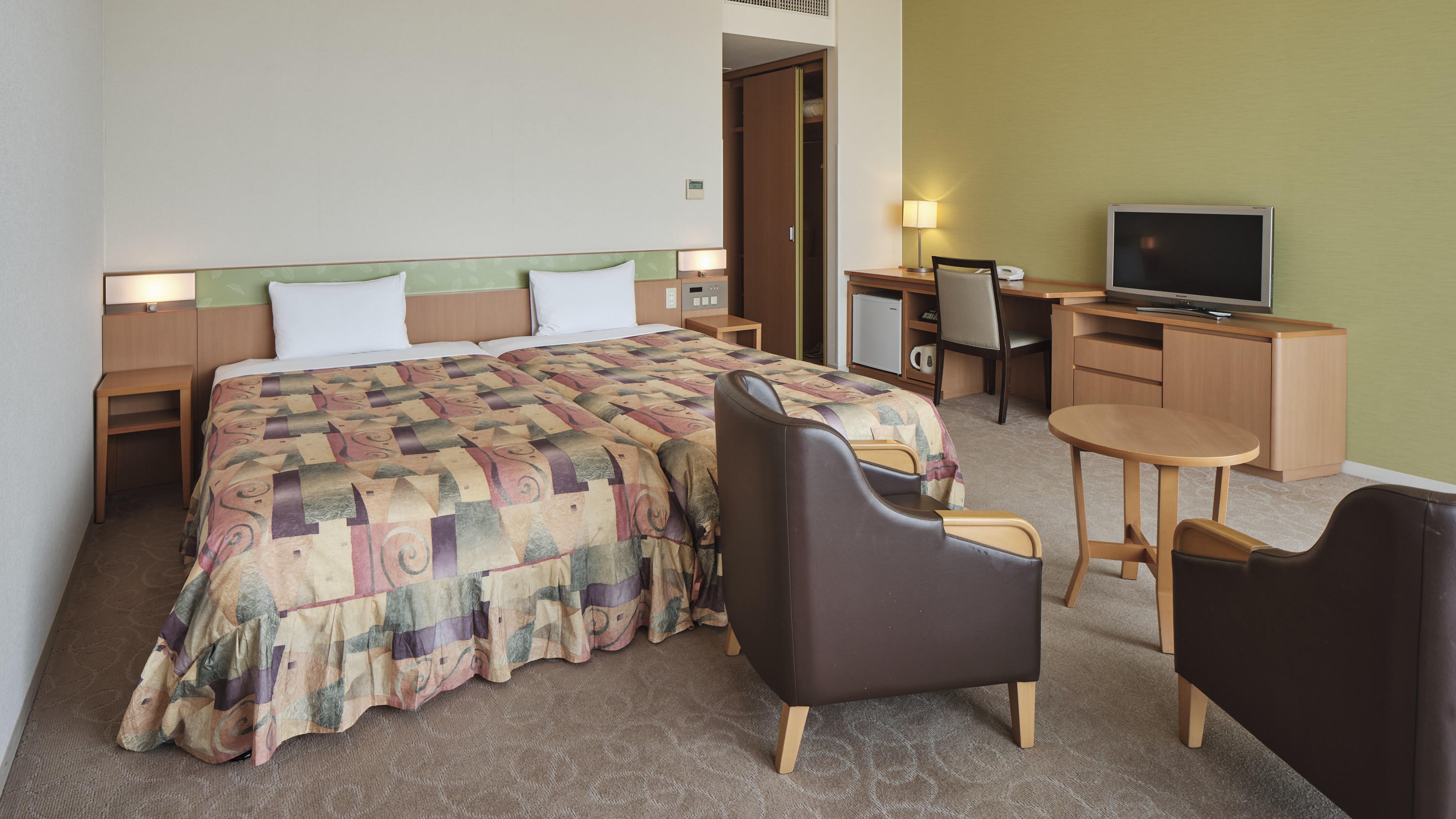 新館：デラックスバルコニールーム