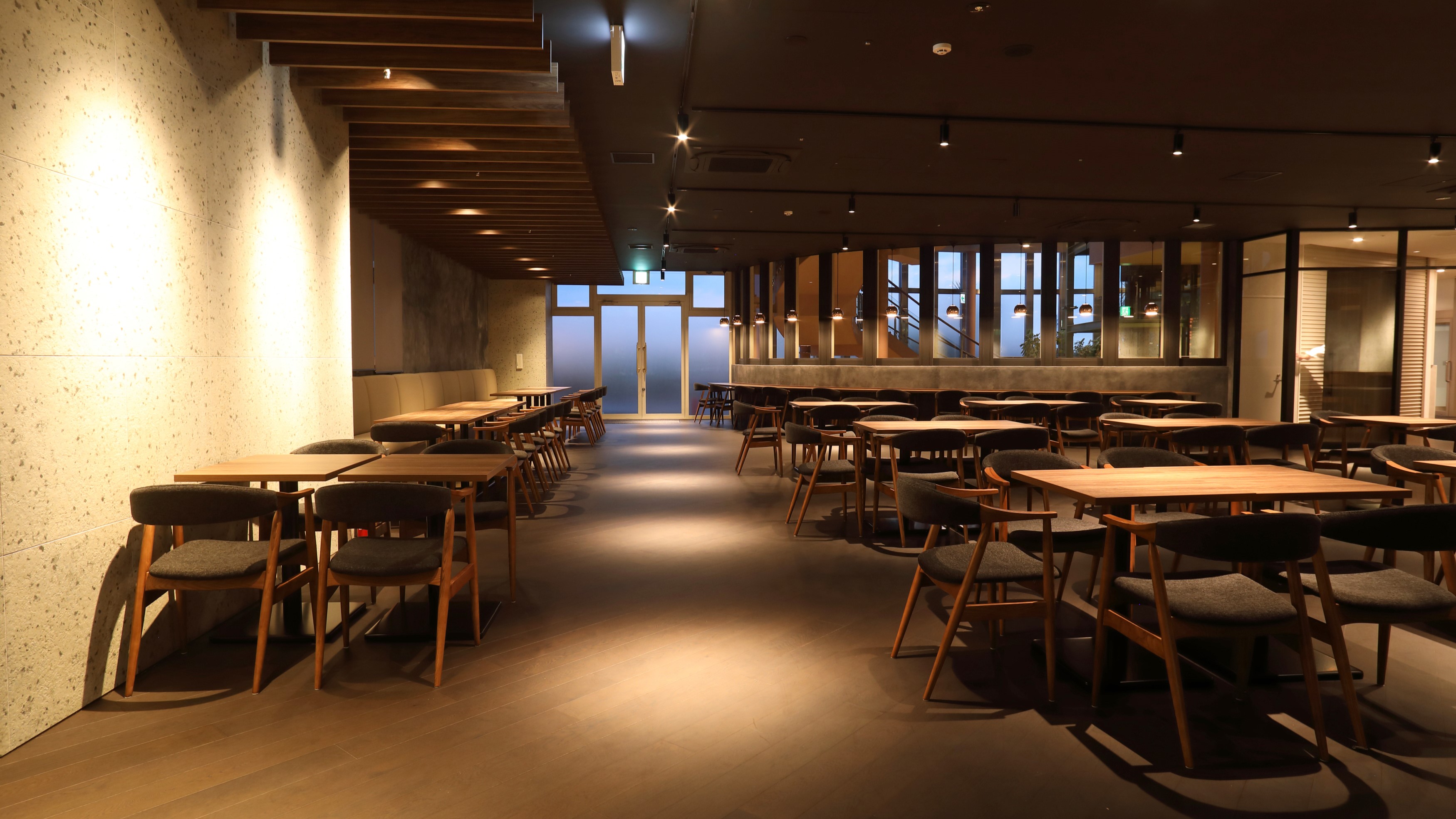 本館6階レストラン【ポネンティオ】