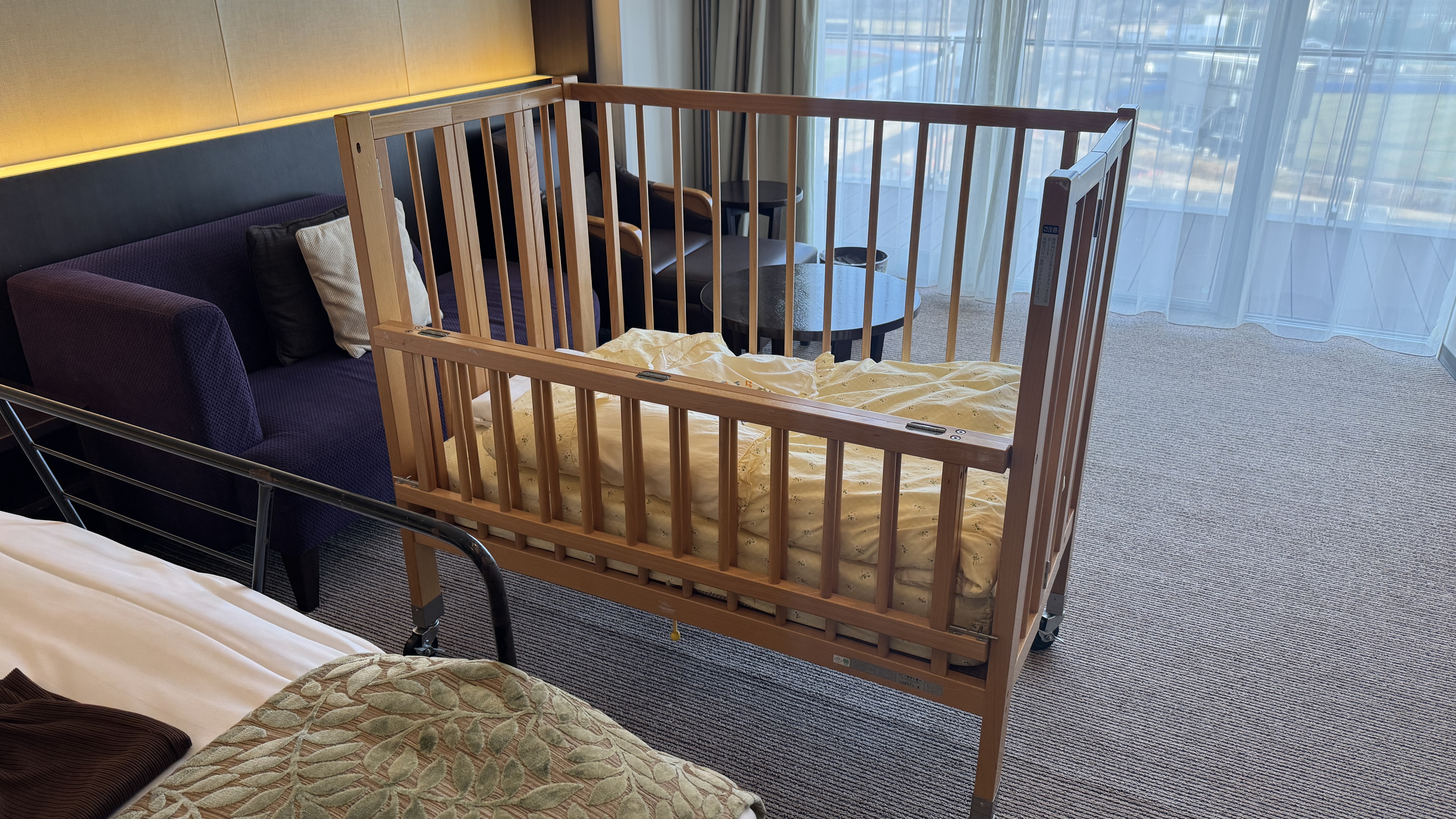 【ベビーベッド】