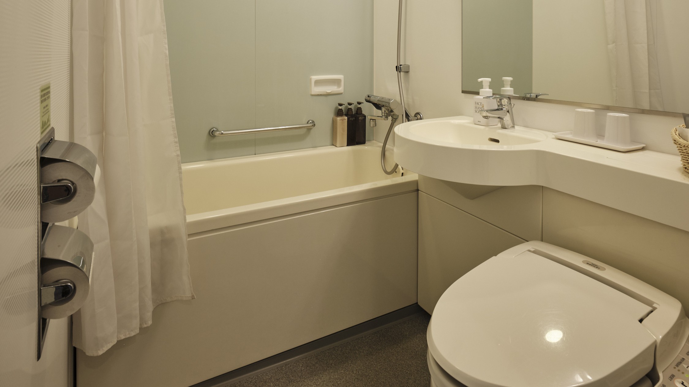 新館：カジュアルルーム ユニットバス