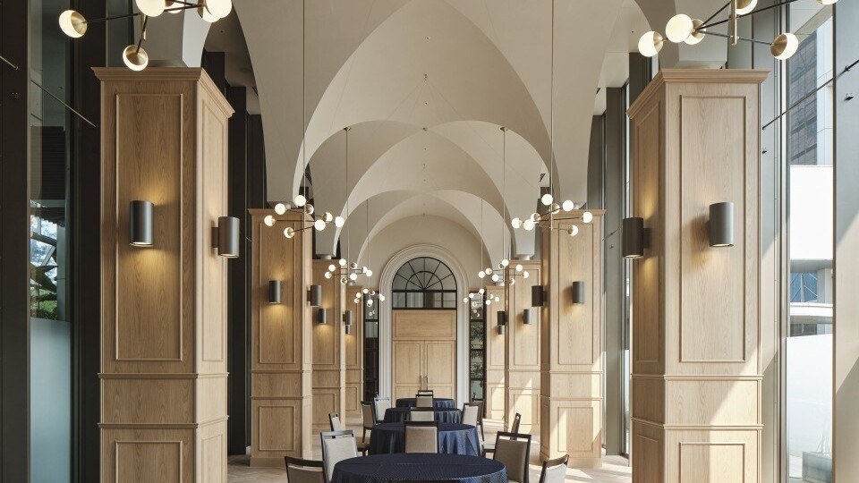 新館1階 中宴会場【オストロ】