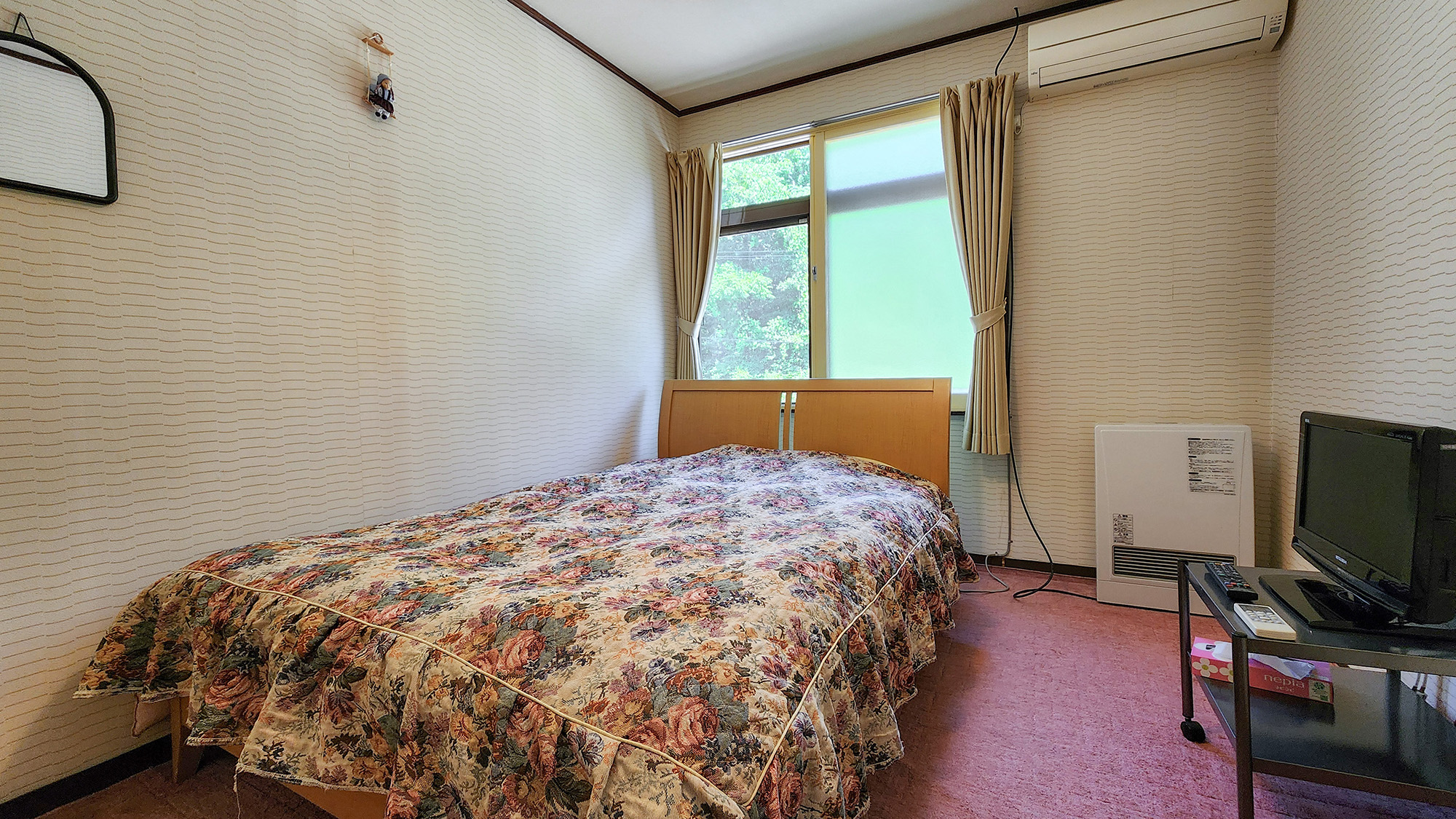 #洋室ダブル　ベッド派の方はこちら！ダブルベッドで2人まで宿泊できます