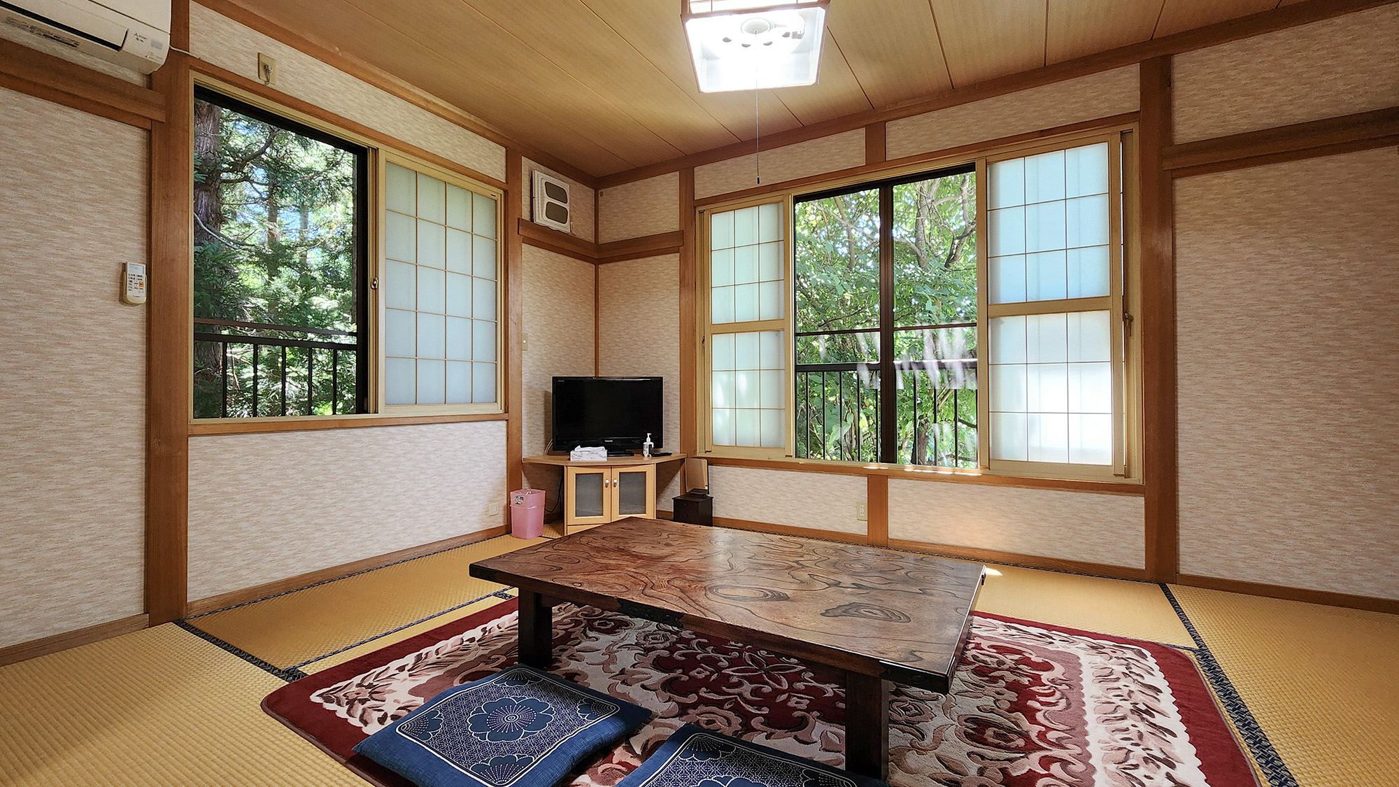 #20畳和室（トイレ付）　当館唯一のトイレ・洗面付き。ゆったり過ごしたい方にオススメ♪