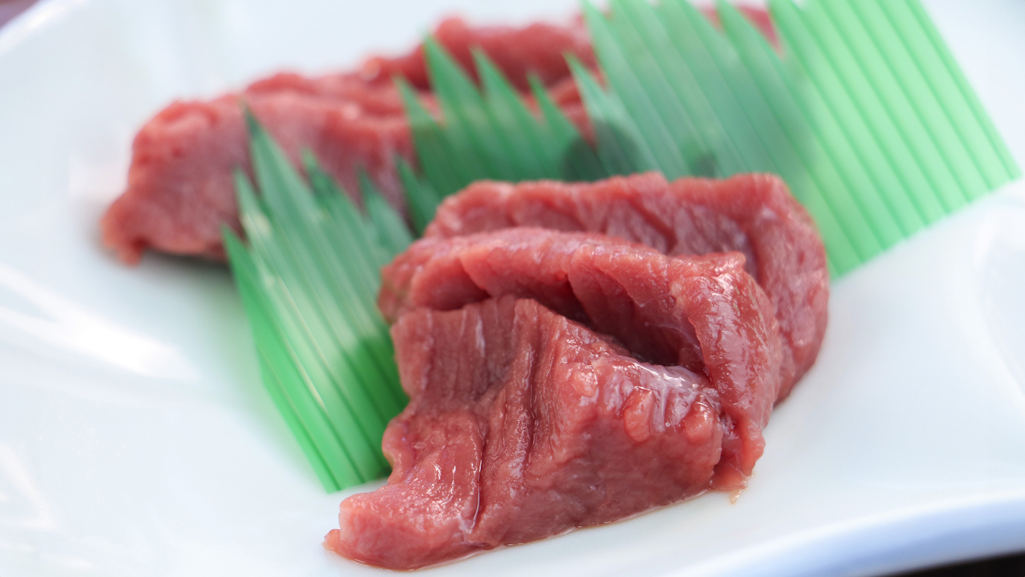 #夕食単品　地元で親しまれる郷土のごちそう馬刺しです