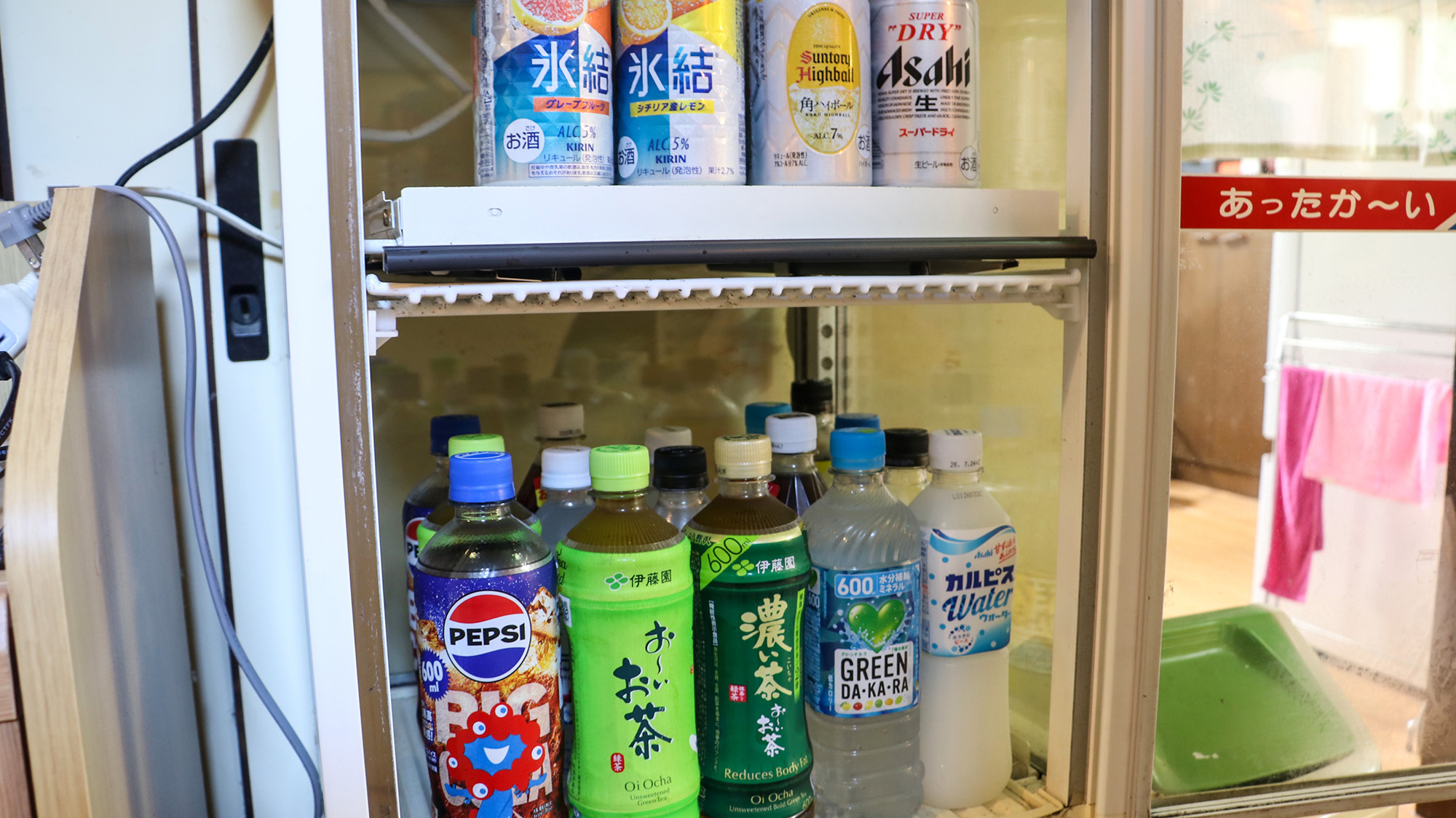 #館内　缶ビール、ジュースまで♪お好きな一杯をどうぞ