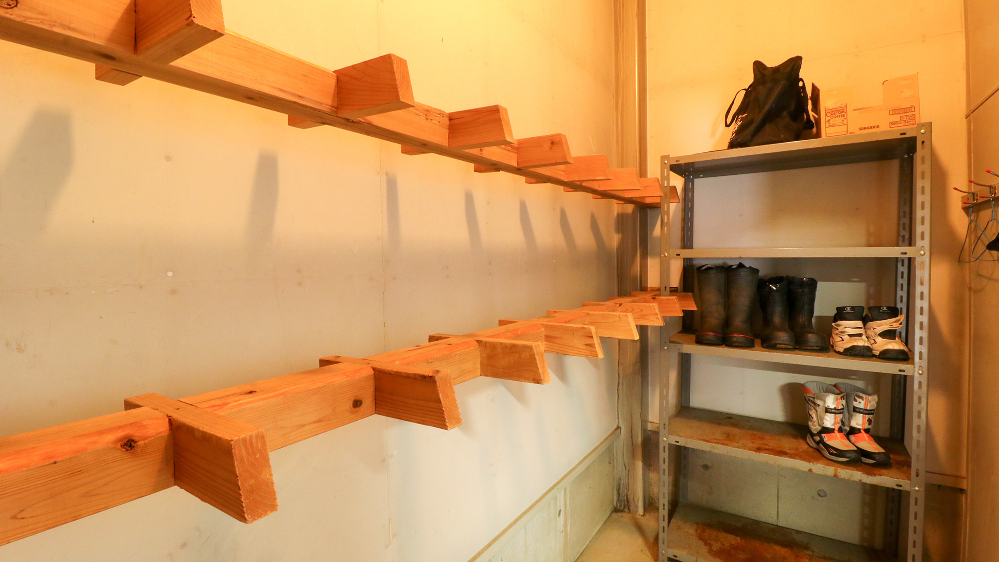 #館内　ボードやブーツもしっかり乾燥 