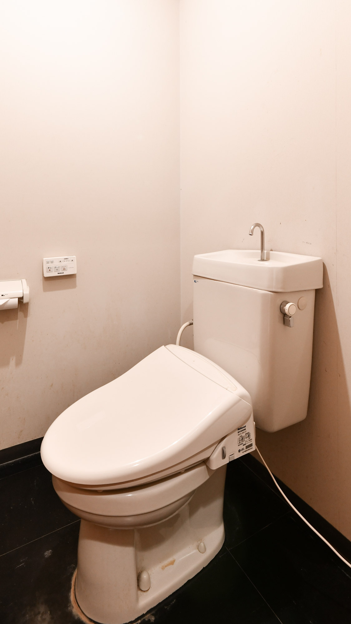 客室一例｜豊楽　和室17.5畳＋8畳　禁煙　トイレ