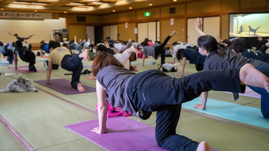 【Onsen Asa Yoga】一日のスタートを、温泉旅館の朝ヨガから始めてみませんか？